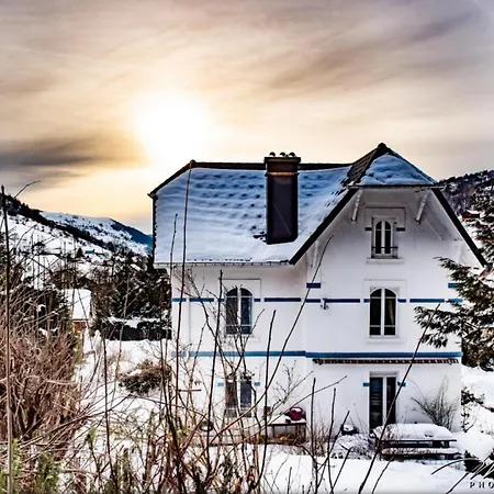 La Demeure Des Tisserands, Holiday home *